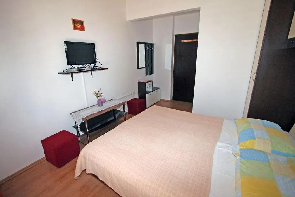 Room In Medulin With Terrace, Air Conditioning, Wifi 3488-8 Guest house